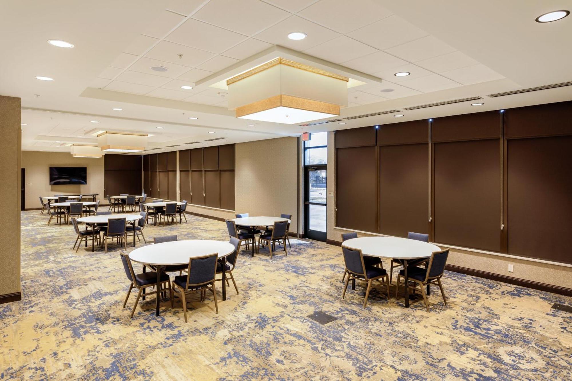 Springhill Suites By Marriott Topeka Southwest Экстерьер фото