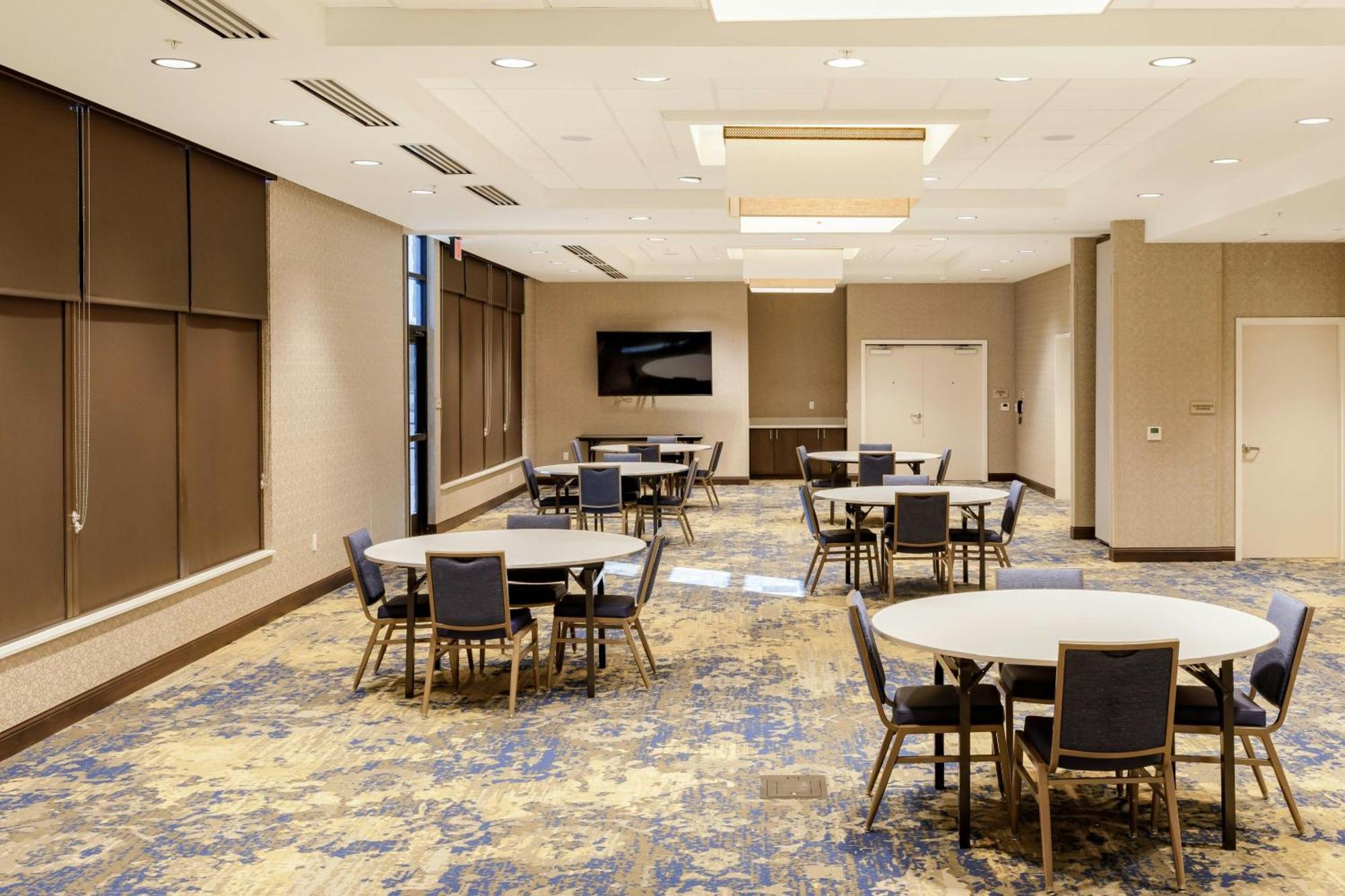 Springhill Suites By Marriott Topeka Southwest Экстерьер фото